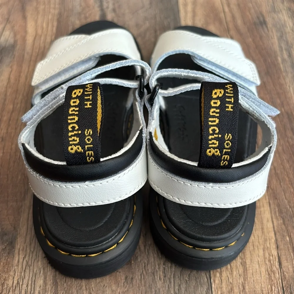 Dr. Martens White Vossie J Sandals *flawed*